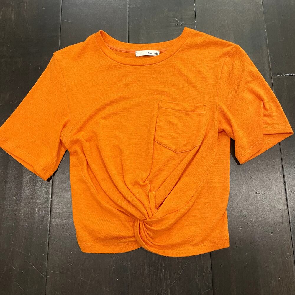 Aritzia Wilfred Free Subah T Shirt Twist Front Crop Tee Orange Women's Size S